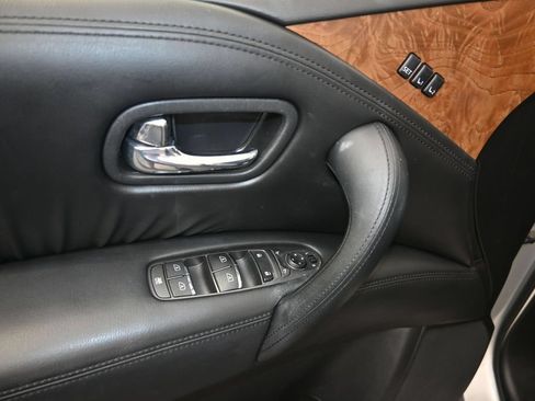 Used 2021 Nissan Armada SL w/ Captain's Chairs Package AWD/4WD image 11