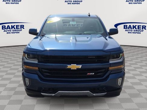 Used 2018 Chevrolet Silverado 1500 LT w/ All Star Edition AWD/4WD image 2