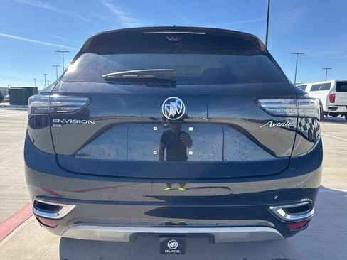 Used 2023 Buick Envision Avenir image 4