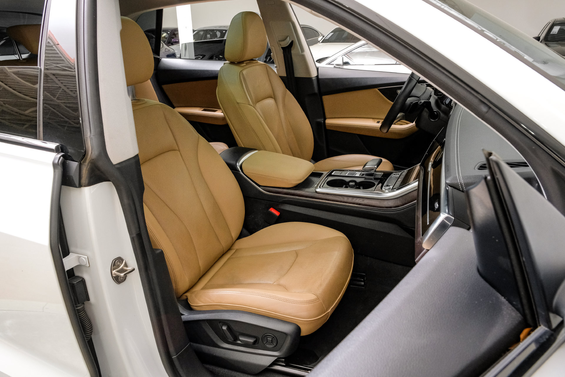 Used 2023 Audi Q8 Premium Plus w/ Premium Plus Package AWD/4WD image 36