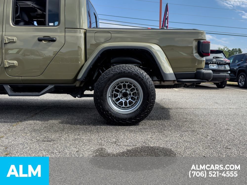Used 2025 Jeep Gladiator Rubicon AWD/4WD image 29