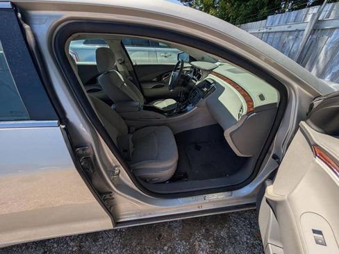 Used 2011 Buick LaCrosse CX FWD image 29