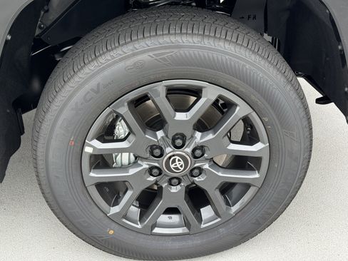 New 2026 Toyota Tundra Platinum AWD/4WD image 15