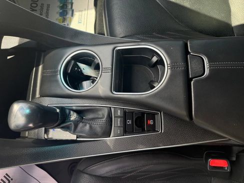 Used 2022 Toyota Avalon Limited w/ Advanced Safety Package FWD image 39