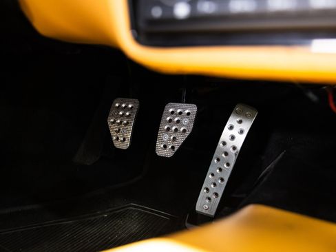 Used 1995 Ferrari F355 Berlinetta image 41