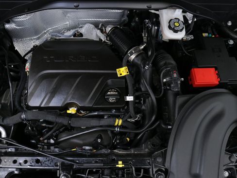 Certified 2025 Chevrolet TrailBlazer LS w/ LS Convenience Package image 32