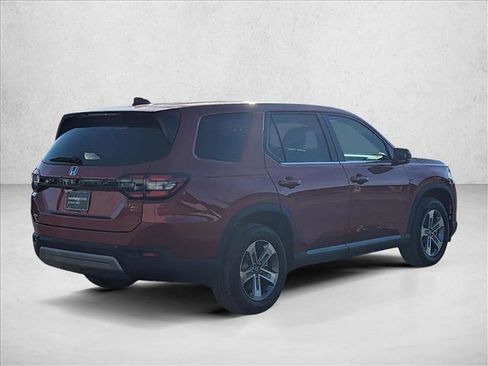 New 2025 Honda Pilot EX-L image 2