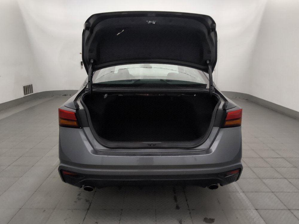 Used 2024 Nissan Altima 2.5 SR FWD image 29