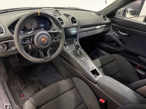 Certified 2025 Porsche 718 Cayman GT4 RS RWD image 22