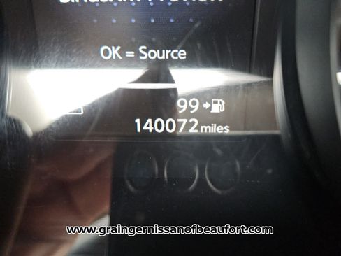 Used 2017 Nissan Rogue S FWD image 15