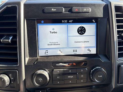 Used 2018 Ford F150 XLT w/ Equipment Group 302A Luxury image 12