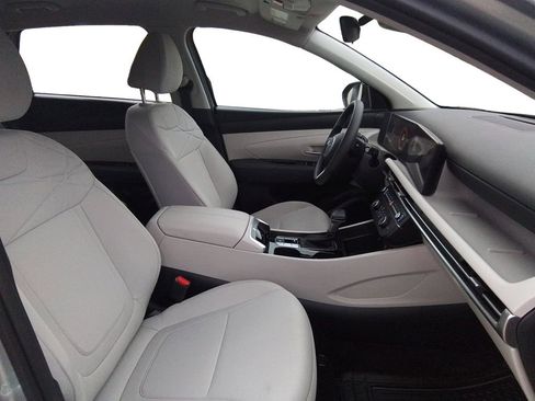 Certified 2025 Hyundai Tucson SE image 15