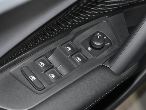 New 2026 Volkswagen Tiguan SE AWD/4WD image 4
