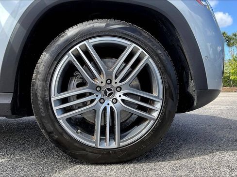 Used 2025 Mercedes-Benz GLS 450 4MATIC image 36
