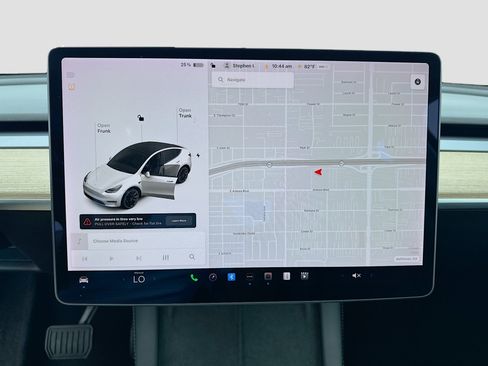 Used 2021 Tesla Model Y Long Range AWD/4WD image 9