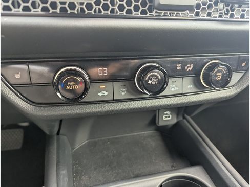 Used 2025 Honda HR-V Sport image 20