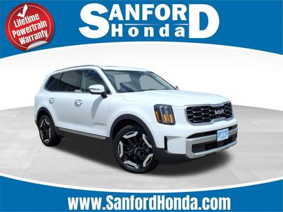 Used 2024 Kia Telluride S w/ S Sunroof Package