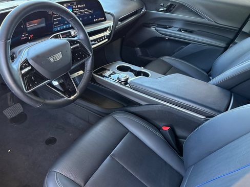 Used 2024 Cadillac Lyriq Sport RWD image 5