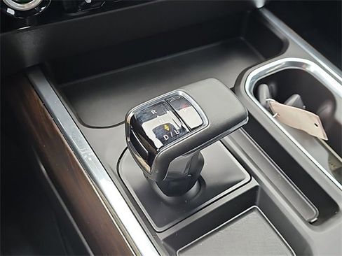 Used 2023 GMC Sierra 1500 SLT w/ SLT Premium Package image 14