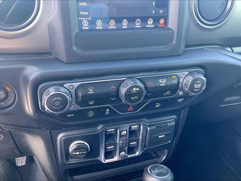 Used 2019 Jeep Wrangler Unlimited Sport S AWD/4WD image 34
