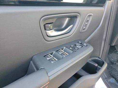 New 2025 Honda Pilot TrailSport image 10