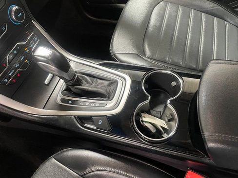 Used 2018 Ford Edge SEL w/ Equipment Group 201A image 17