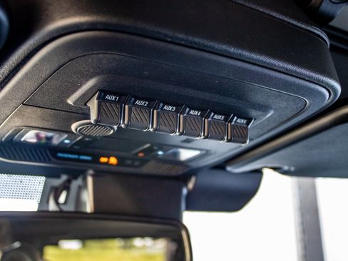 Used 2025 Ford Bronco Badlands AWD/4WD image 26