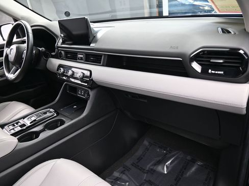 Used 2023 Honda Pilot EX-L image 48