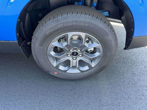 New 2026 Ford Maverick XLT w/ XLT Luxury Package FWD image 6