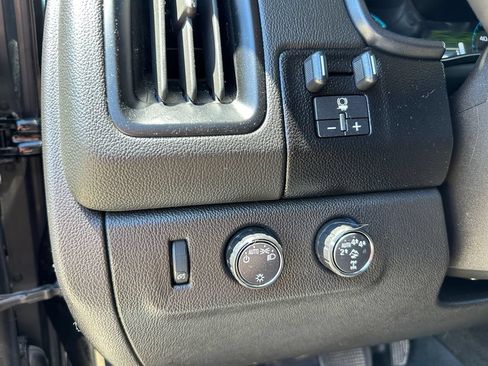 Used 2018 Chevrolet Colorado ZR2 AWD/4WD image 17