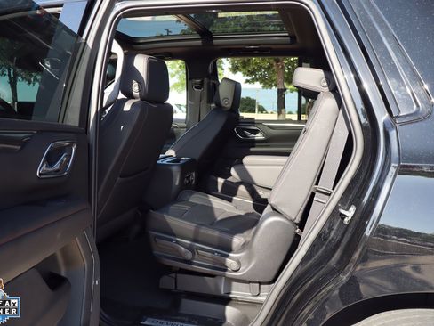 Used 2024 Chevrolet Tahoe RST w/ Luxury Package RWD image 27