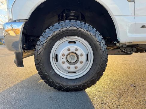 Used 2017 Ford F350 XL w/ Power Equipment Group image 12