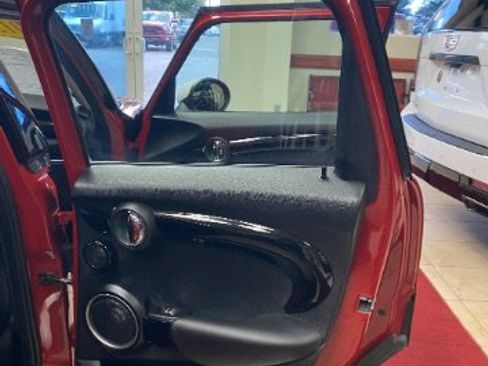 Used 2015 MINI Cooper S FWD image 8