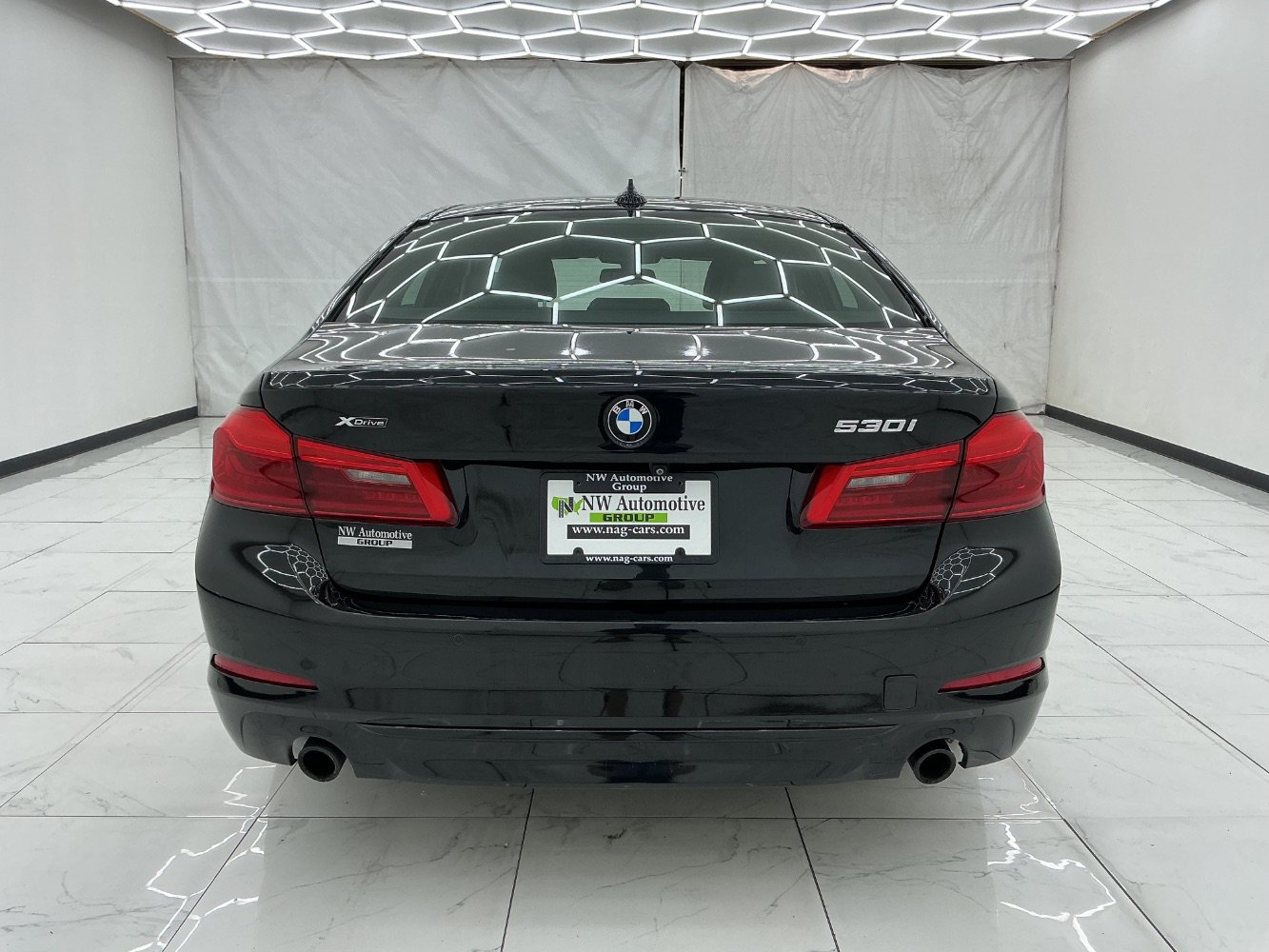 Used 2017 BMW 530i xDrive AWD/4WD image 10