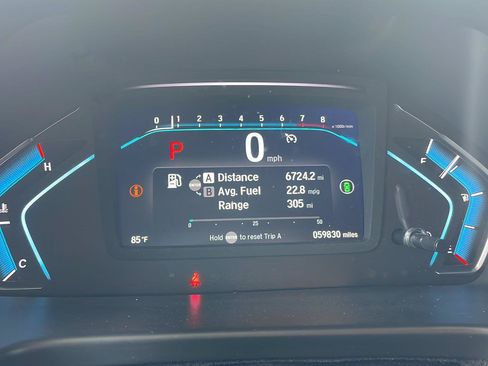 Used 2024 Honda Odyssey Touring image 2