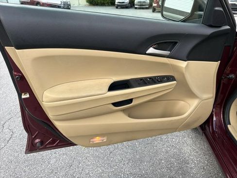 Used 2011 Honda Accord LX image 13