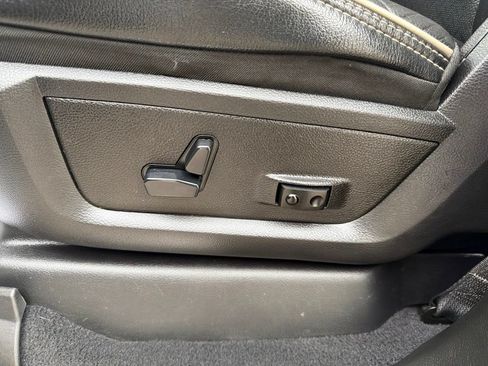 Used 2020 RAM 3500 Laramie RWD image 25