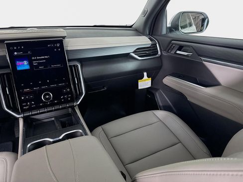 New 2026 GMC Acadia Elevation w/ Elevation Premium Package FWD image 26