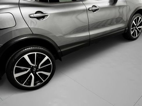 Used 2018 Nissan Rogue Sport SL w/ SL Premium Package image 43