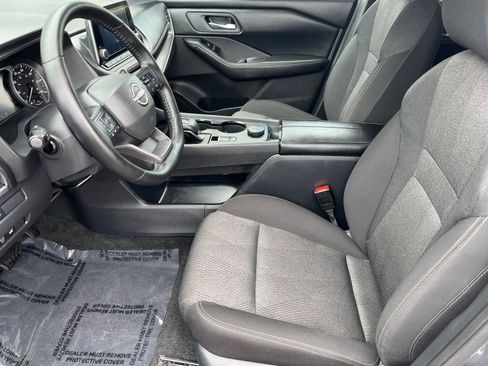 Used 2025 Nissan Rogue SV AWD/4WD image 30