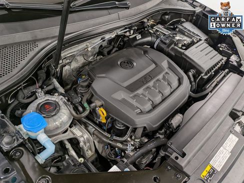 Used 2022 Volkswagen Tiguan SE w/ Panoramic Sunroof Package image 32