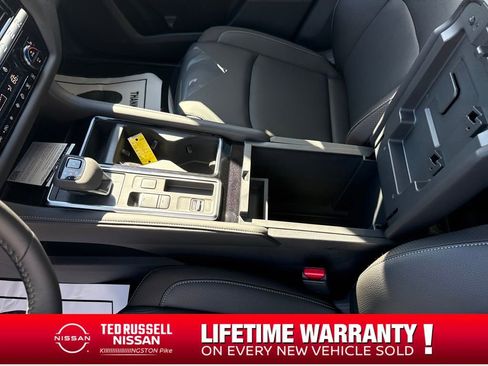 New 2026 Nissan Pathfinder SL image 26