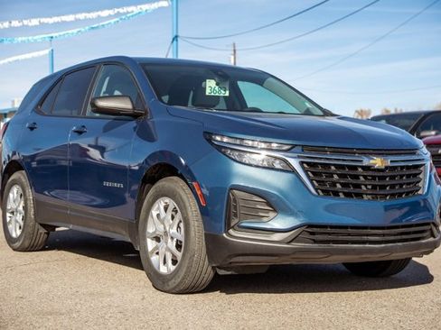 New 2024 Chevrolet Equinox LS w/ LS Convenience Package image 2
