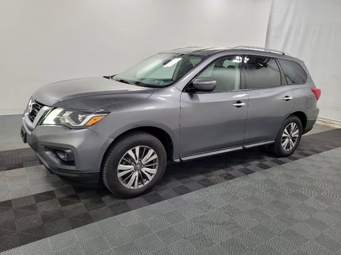 Used 2019 Nissan Pathfinder SV AWD/4WD image 2