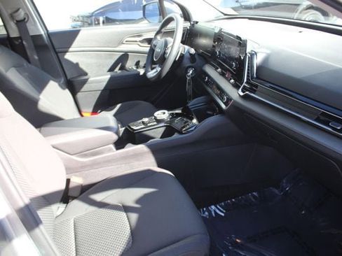 Certified 2023 Kia Sportage LX AWD/4WD image 33