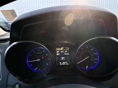 Used 2015 Subaru Outback 2.5i Limited image 16