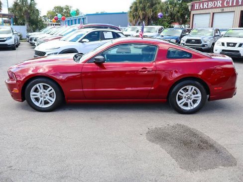 Used 2014 Ford Mustang Coupe RWD image 2