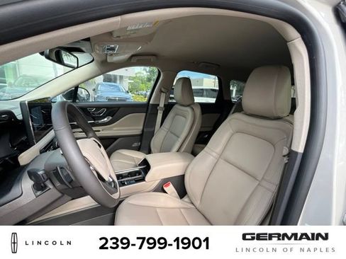 Used 2024 Lincoln Corsair FWD image 10