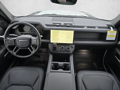 New 2026 Land Rover Defender 110 X-Dynamic SE image 9