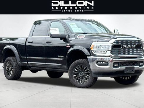 Used 2024 RAM 2500 Limited AWD/4WD image 2